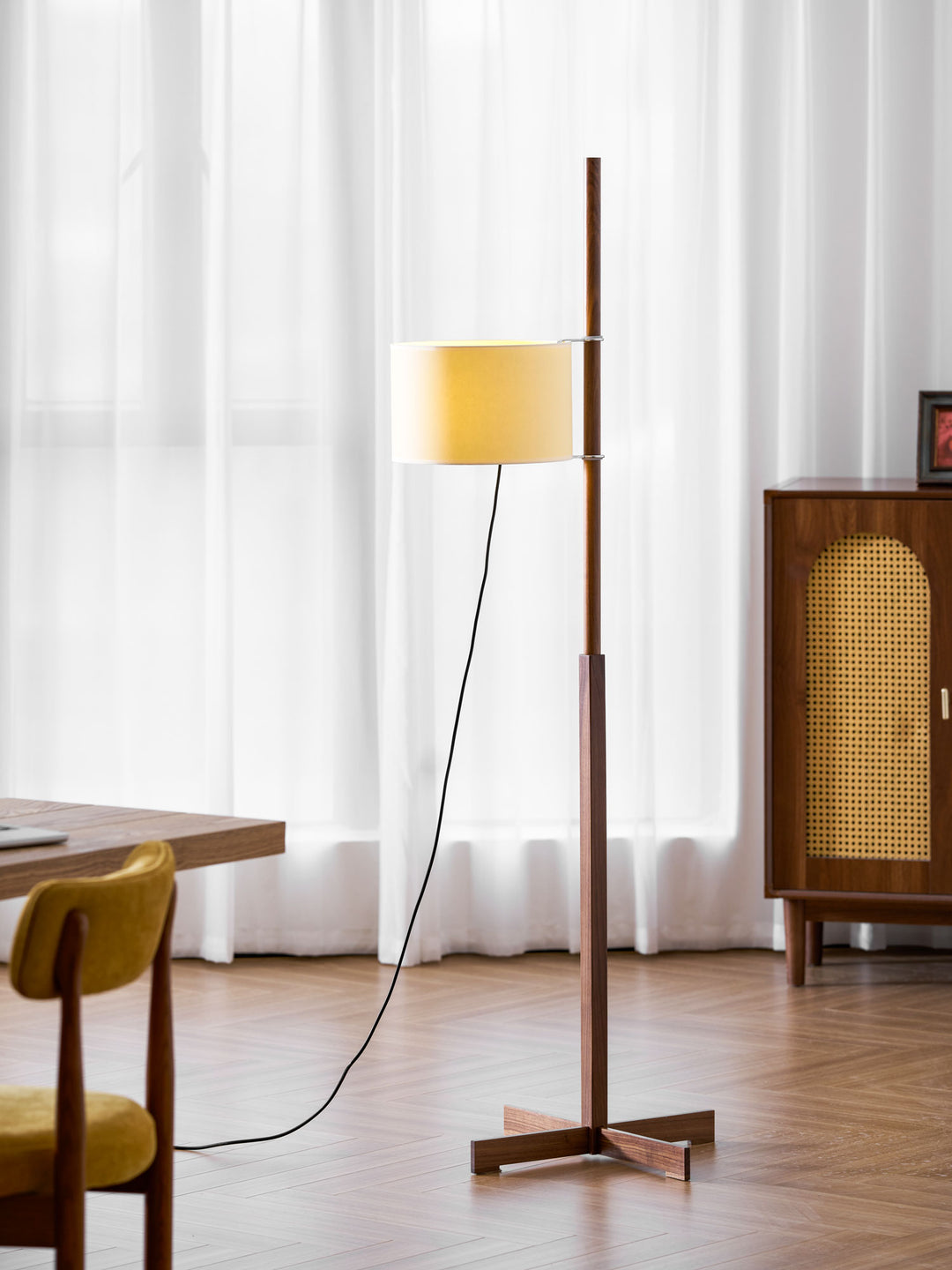 Wood Tmm Floor Lamp - Vakkerlight