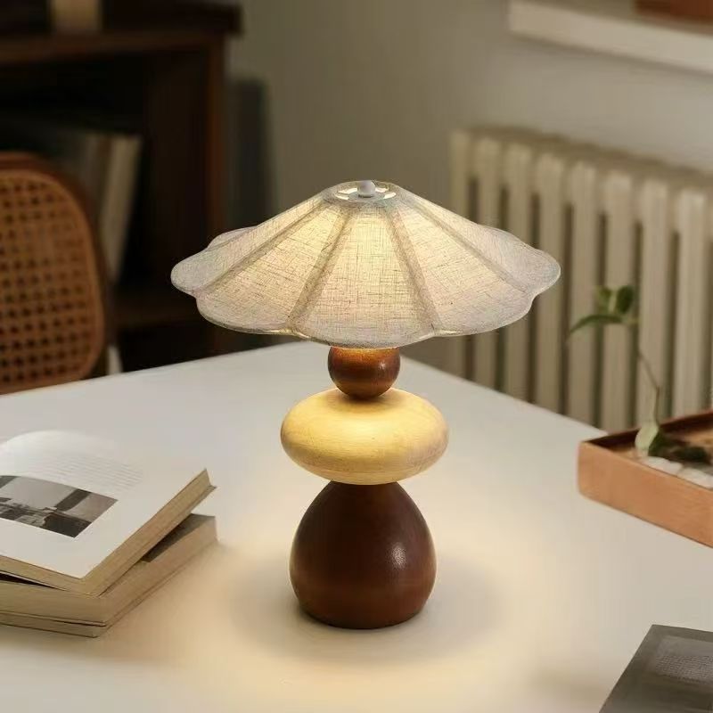 Wood Pebble Table Lamp - Vakkerlight
