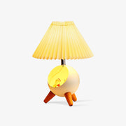Lámpara de mesa pequeña de madera