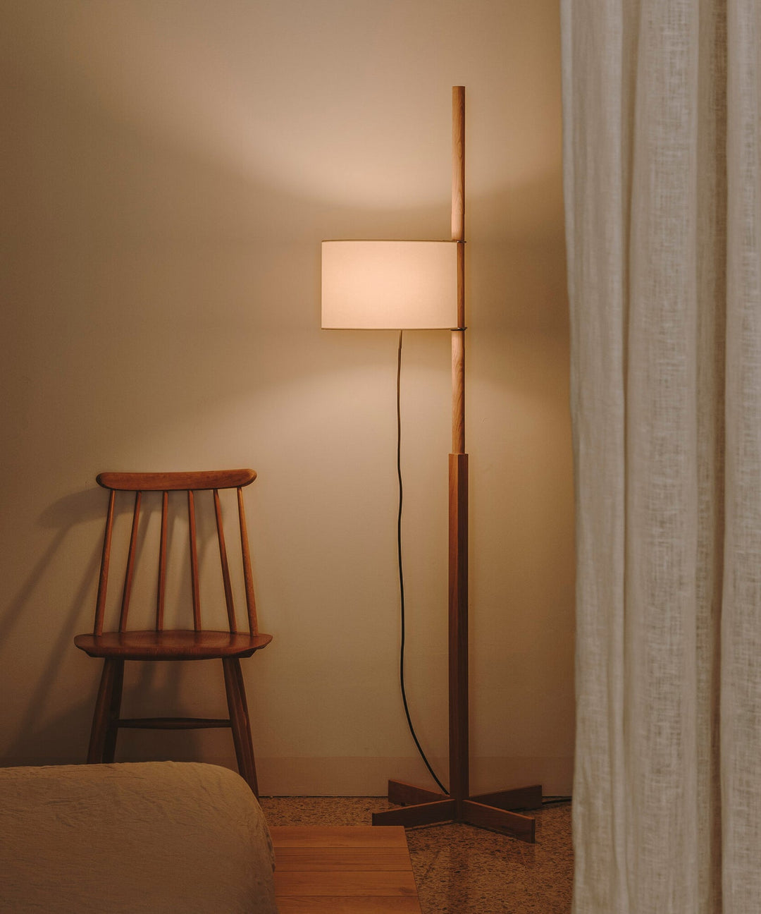 Wood Tmm Floor Lamp - Vakkerlight