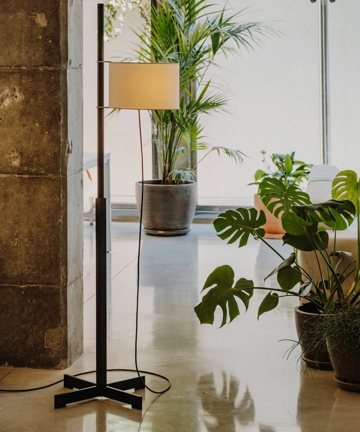 Wood Tmm Floor Lamp - Vakkerlight