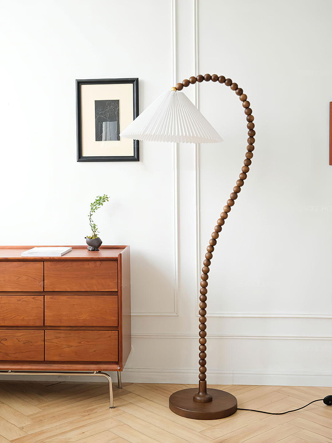 Wooden Bead Floor Lamp - Vakkerlight