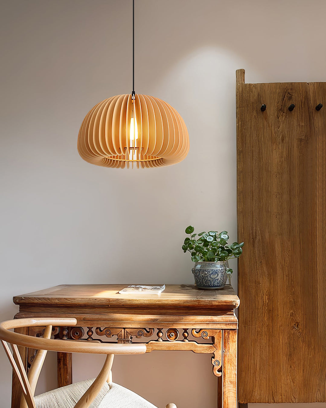 Wooden Pumpkin Pendant Lamp - Vakkerlight