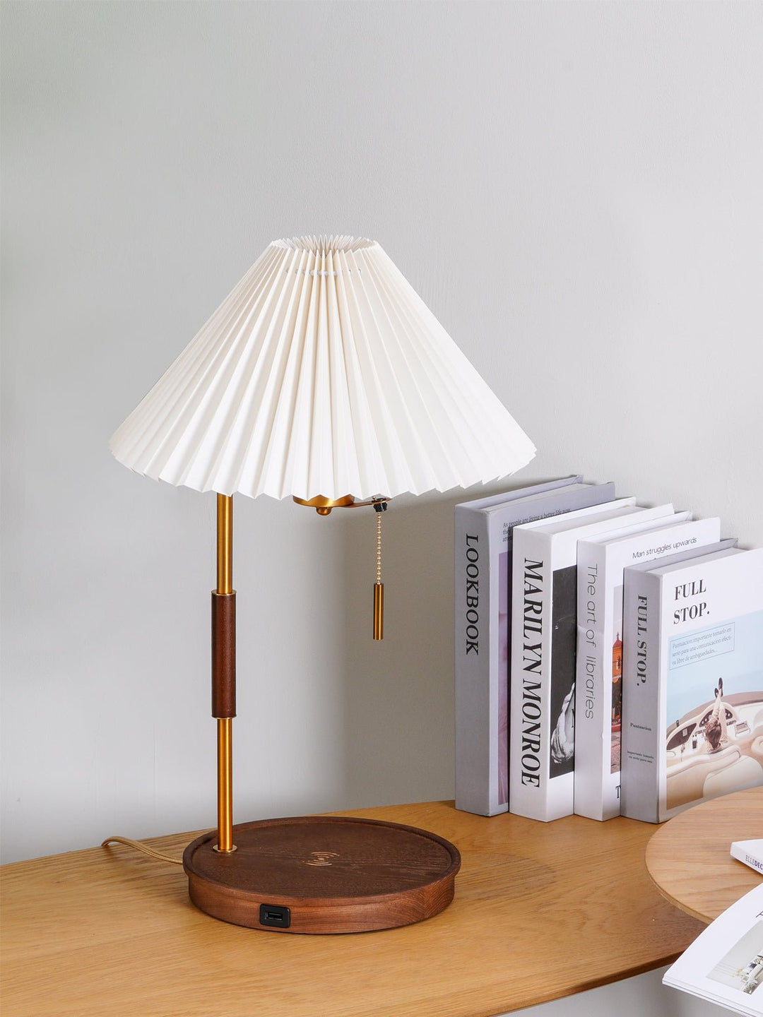 Wooden Retro Table Lamp - Vakkerlight