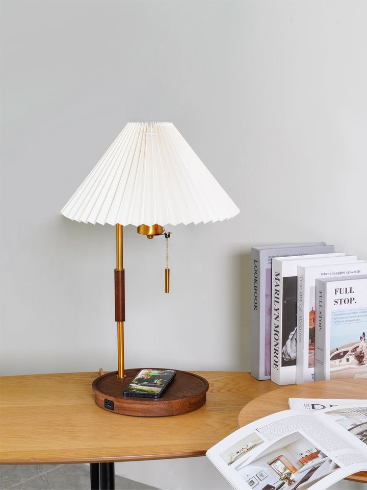 Wooden Retro Table Lamp - Vakkerlight