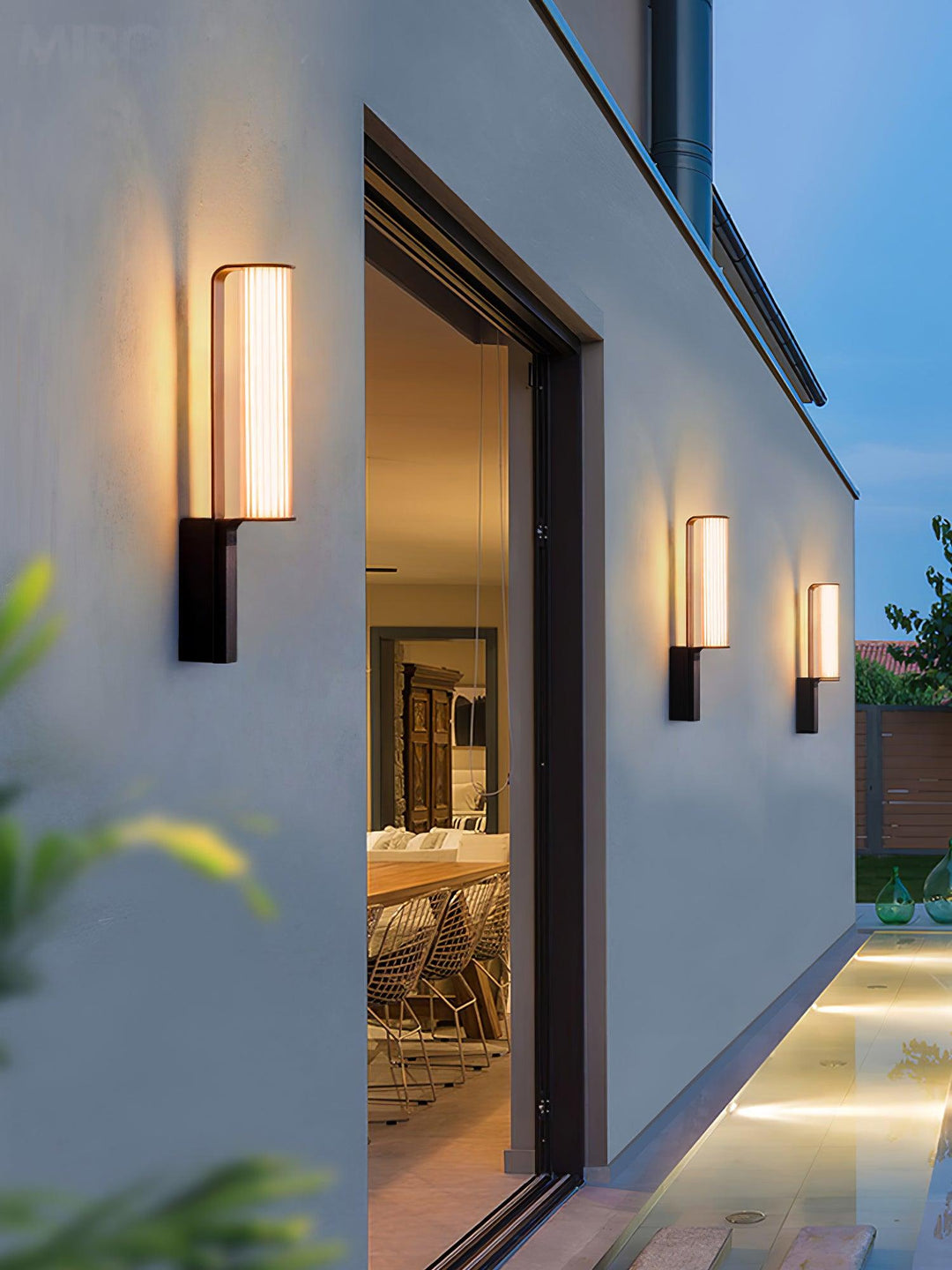 Zenith Arc Outdoor LED Sconce - Vakkerlight