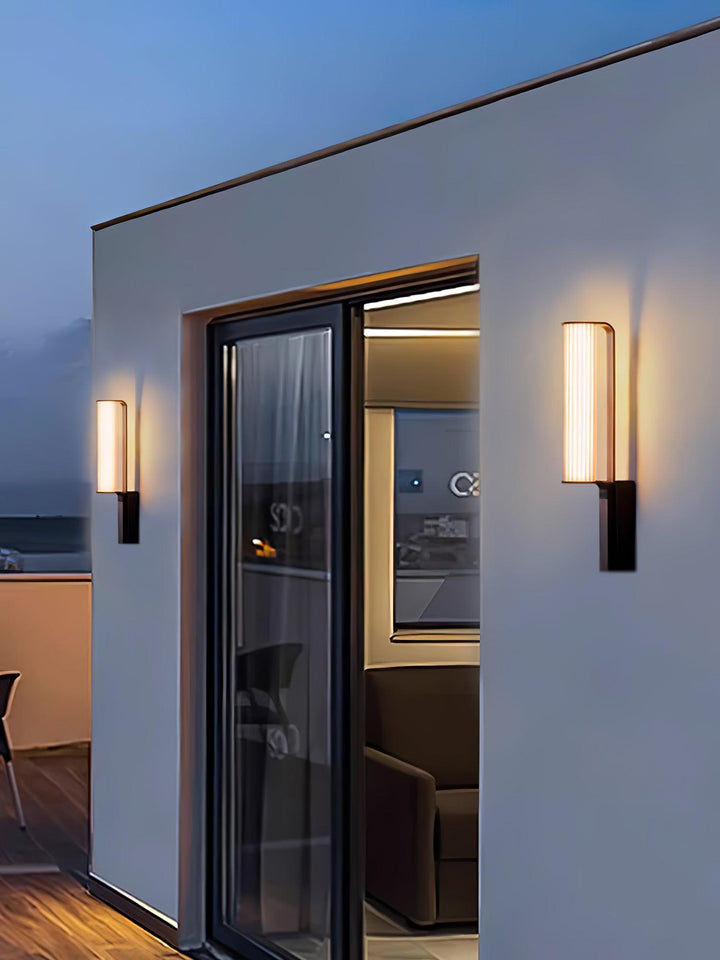 Zenith Arc Outdoor LED Sconce - Vakkerlight