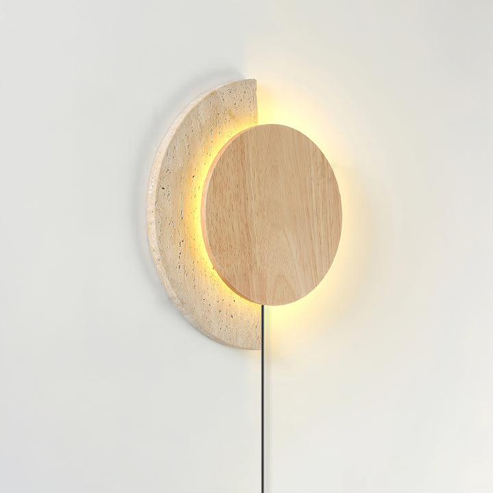 Crescent Halo Plug - in Wall Sconce - Vakkerlight