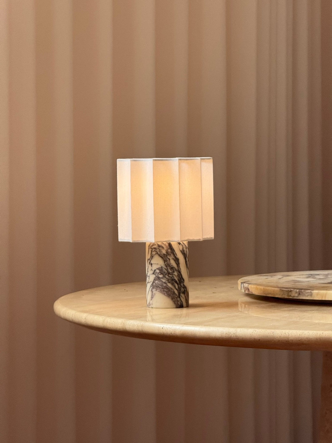 Orbis Veil Table Lamp - Vakkerlight