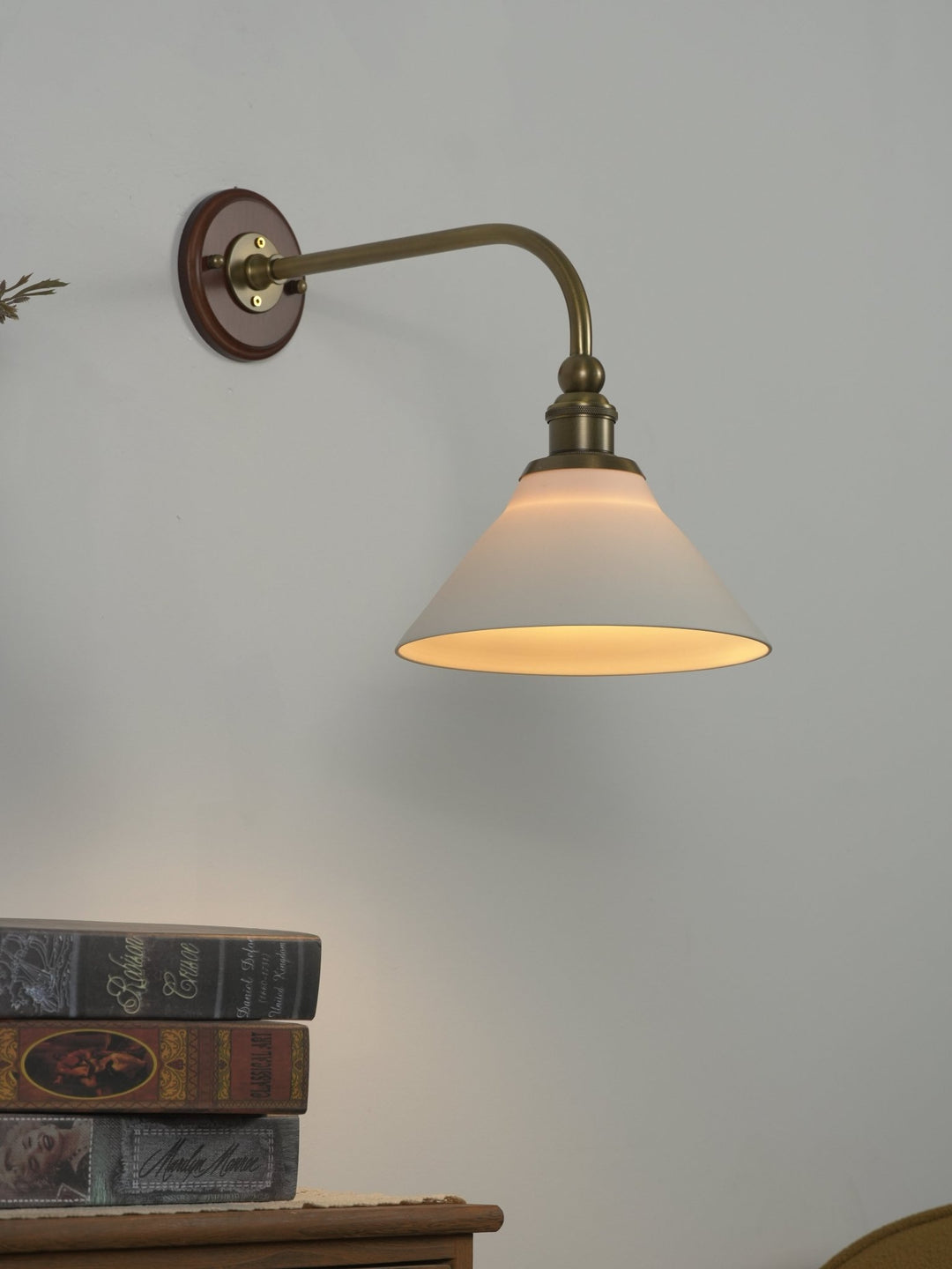 Ardent Arm Wall Lamp - Vakkerlight
