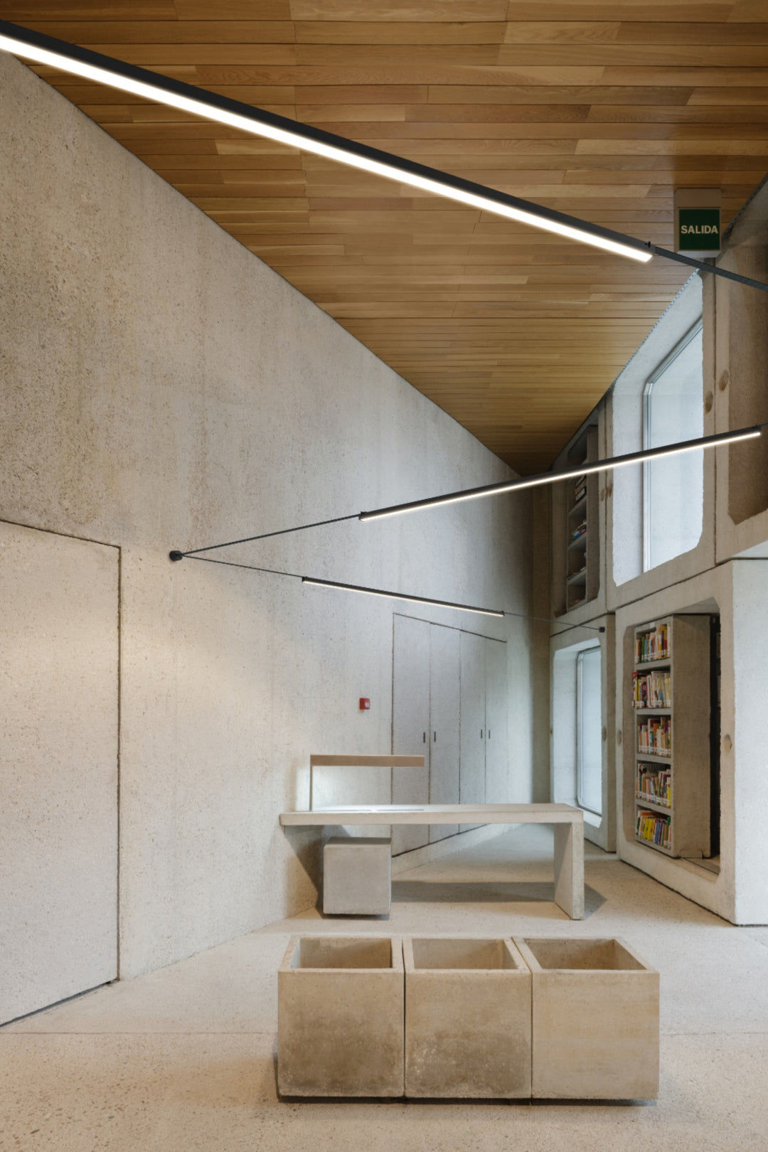 Belto Linear Pendant Light - Vakkerlight