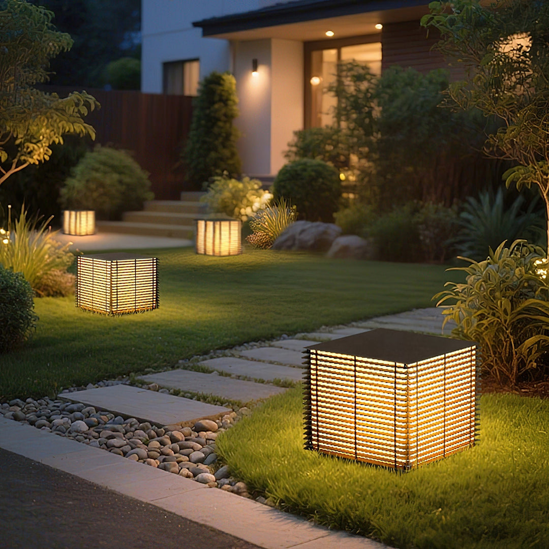 Grid Post Outdoor Light - Vakkerlight