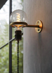 Loop Minimalist Wall Light With Wall Socket - Vakkerlight
