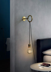 Loop Minimalist Wall Light With Wall Socket - Vakkerlight
