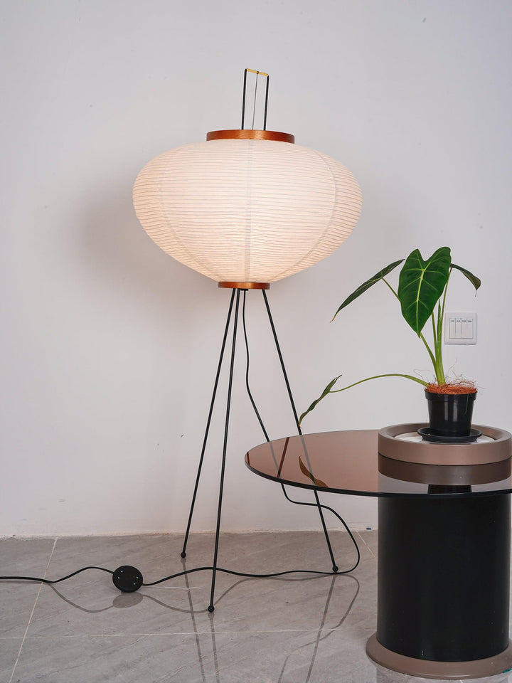 Rice Paper Floor Lamp - Vakkerlight