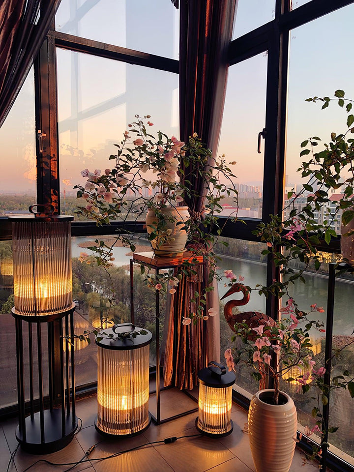 Lantern Garden Solar Outdoor Light - Vakkerlight