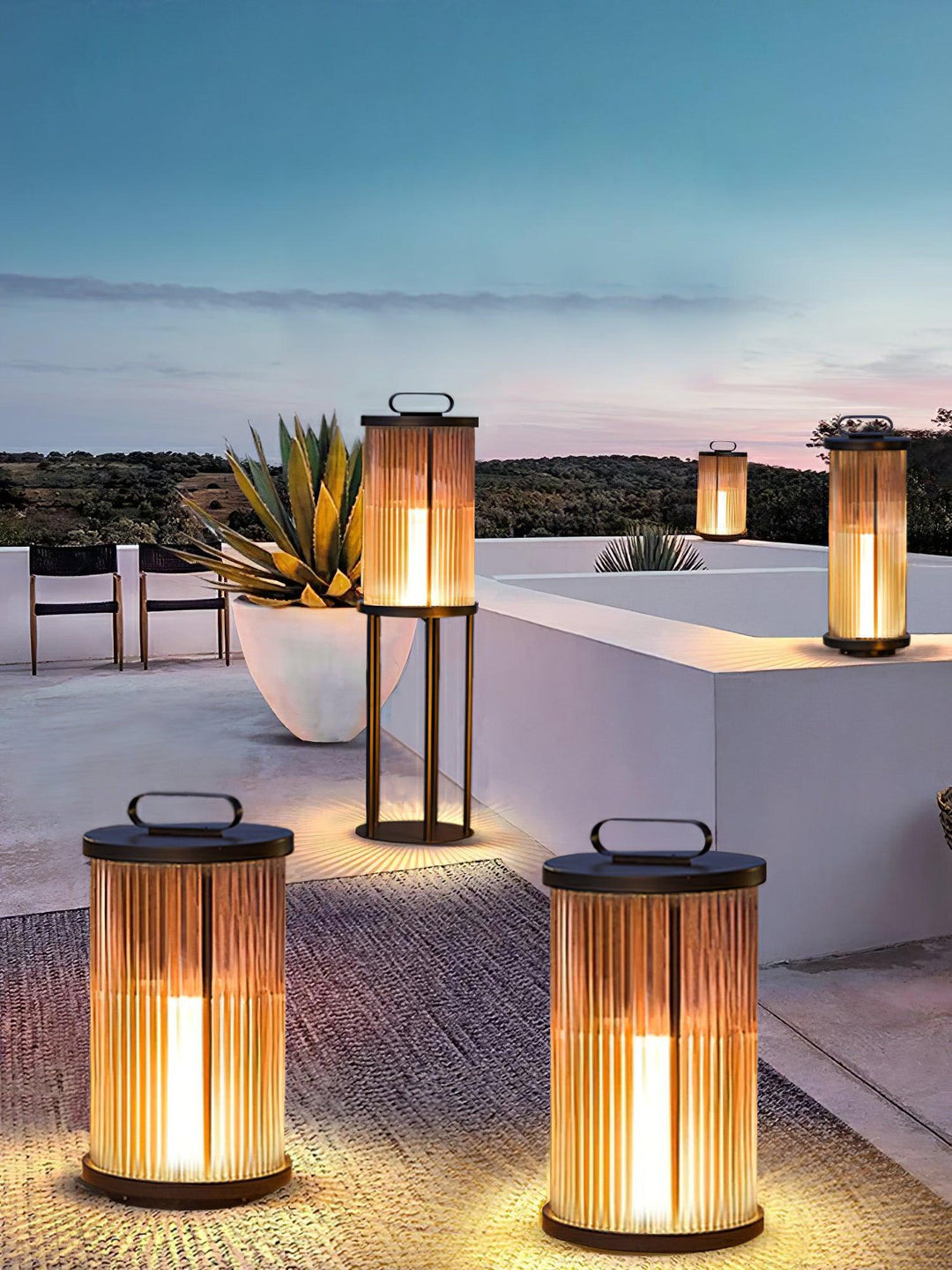 Lantern Garden Solar Outdoor Light - Vakkerlight