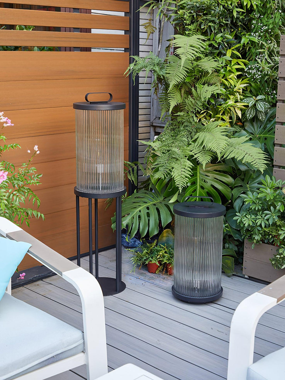 Lantern Garden Solar Outdoor Light - Vakkerlight