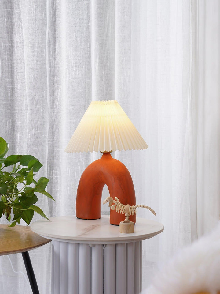 Arched Pleated Table Lamp - Vakkerlight