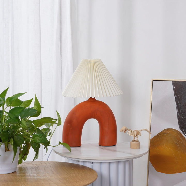 Arched Pleated Table Lamp - Vakkerlight