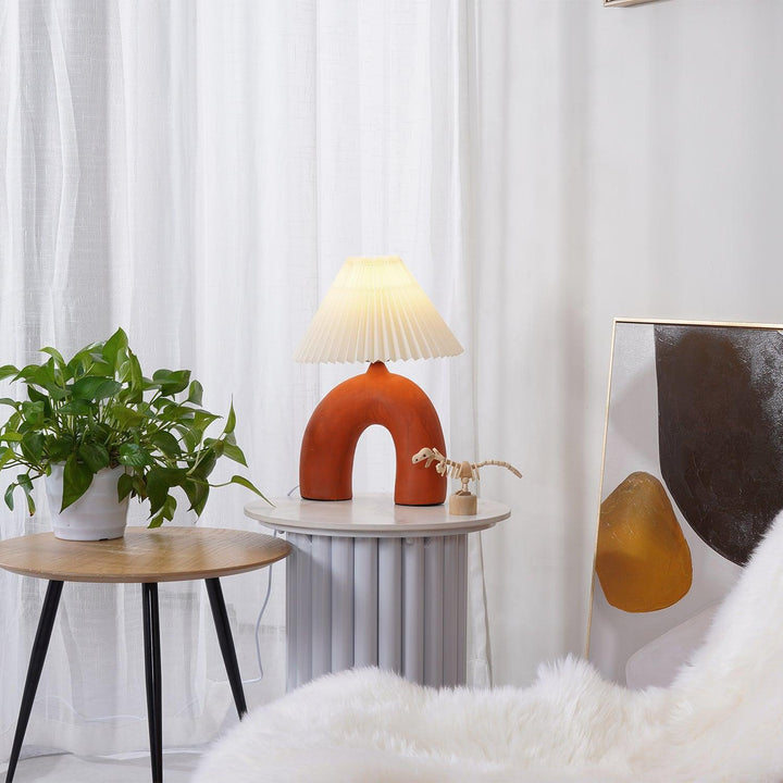 Arched Pleated Table Lamp - Vakkerlight