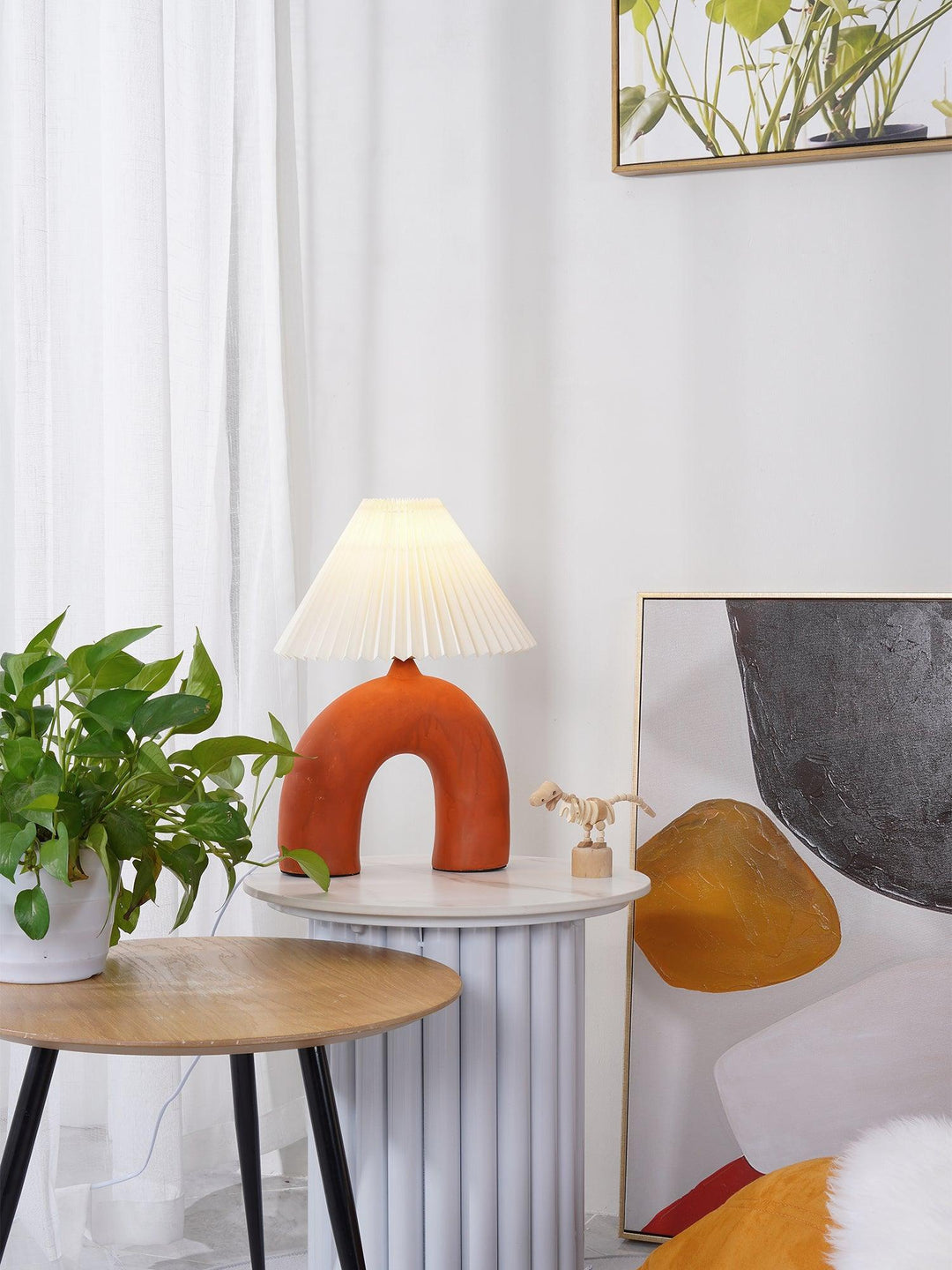 Arched Pleated Table Lamp - Vakkerlight