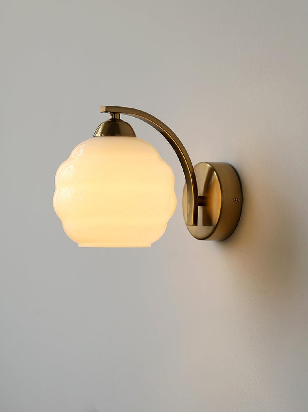 Art Deco Vintage Wall Lamp - Vakkerlight