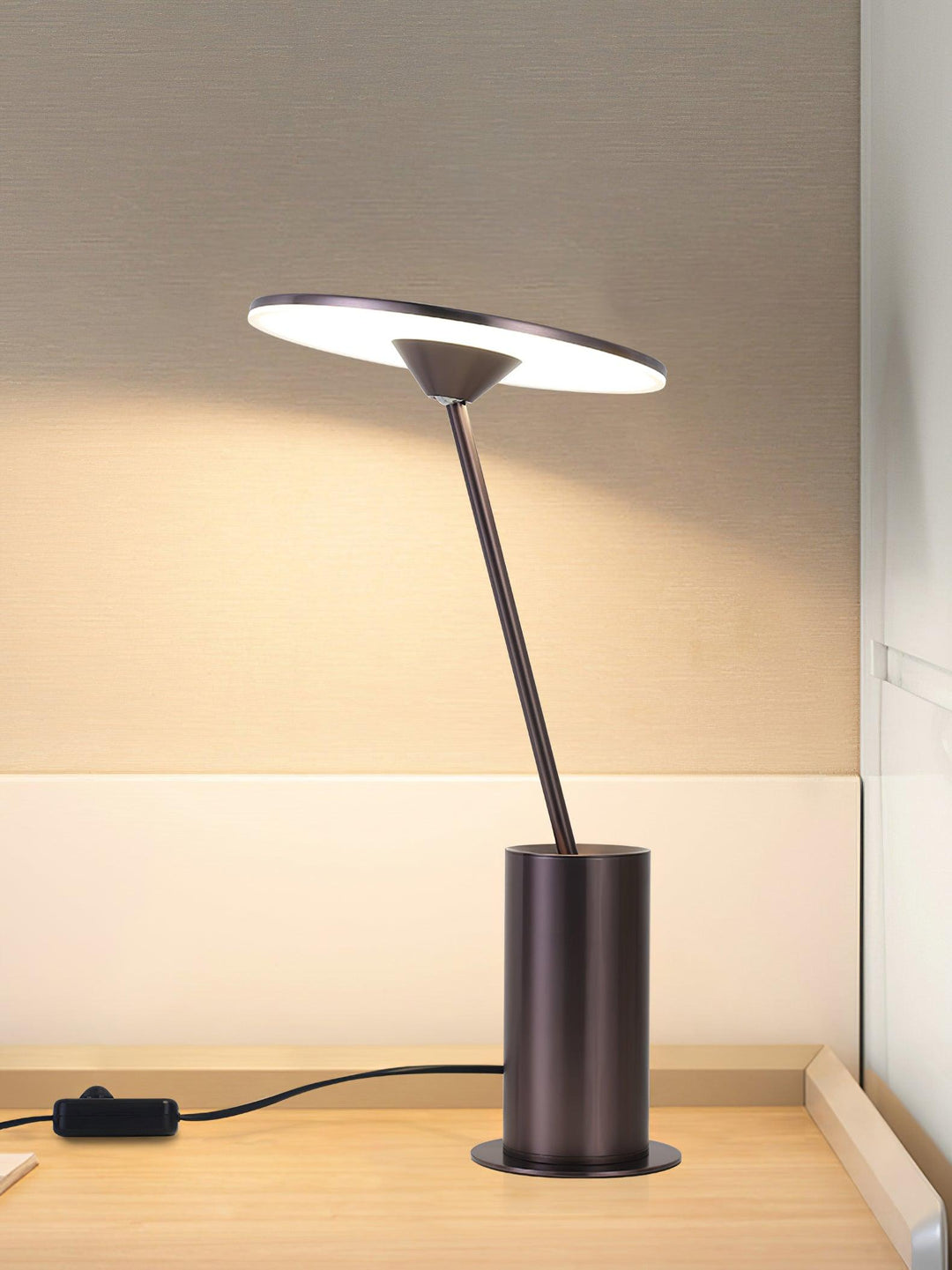 Sisifo Table Lamp - Vakkerlight