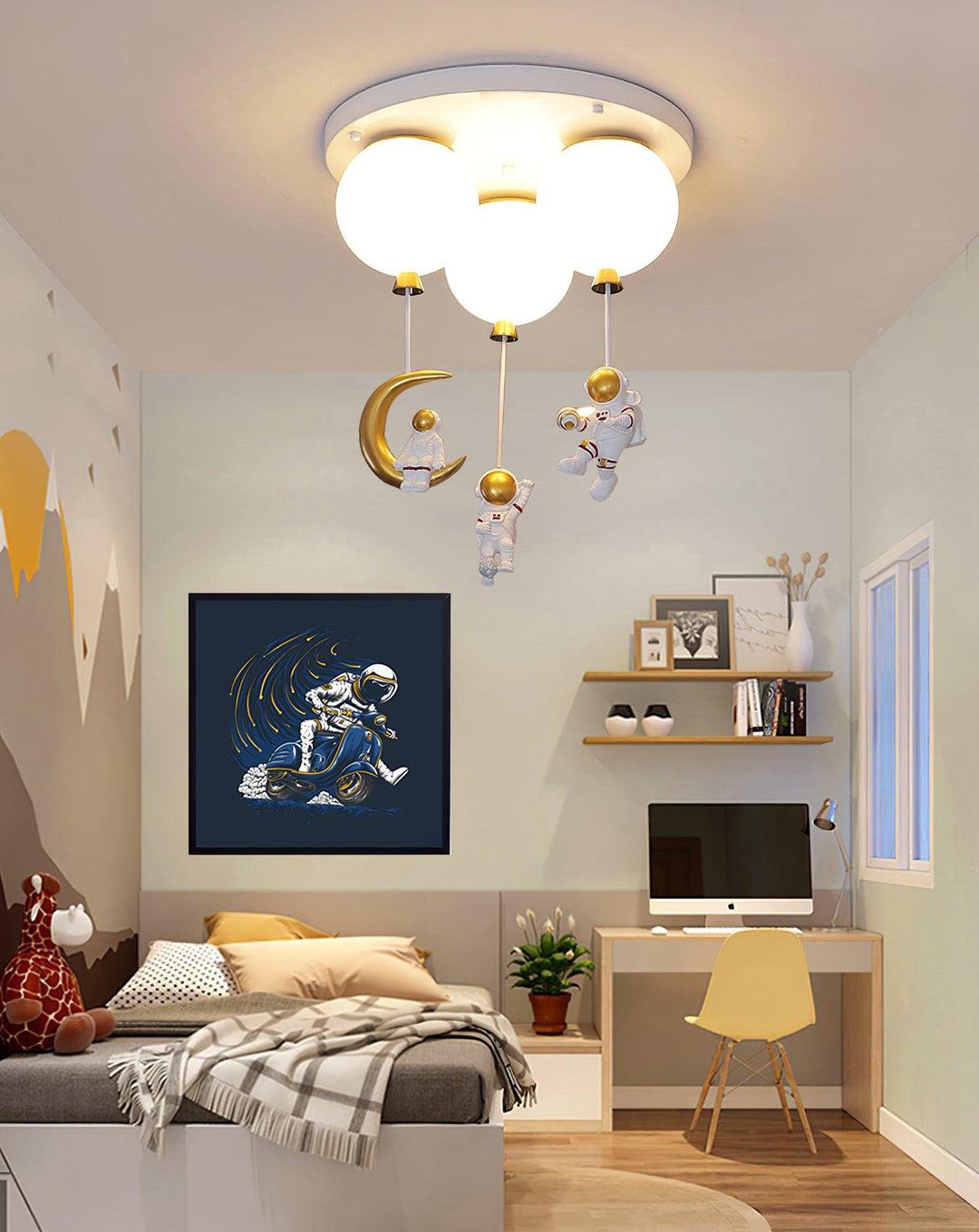 Astronaut Glossy Balloon Ceiling Lamp - Vakkerlight