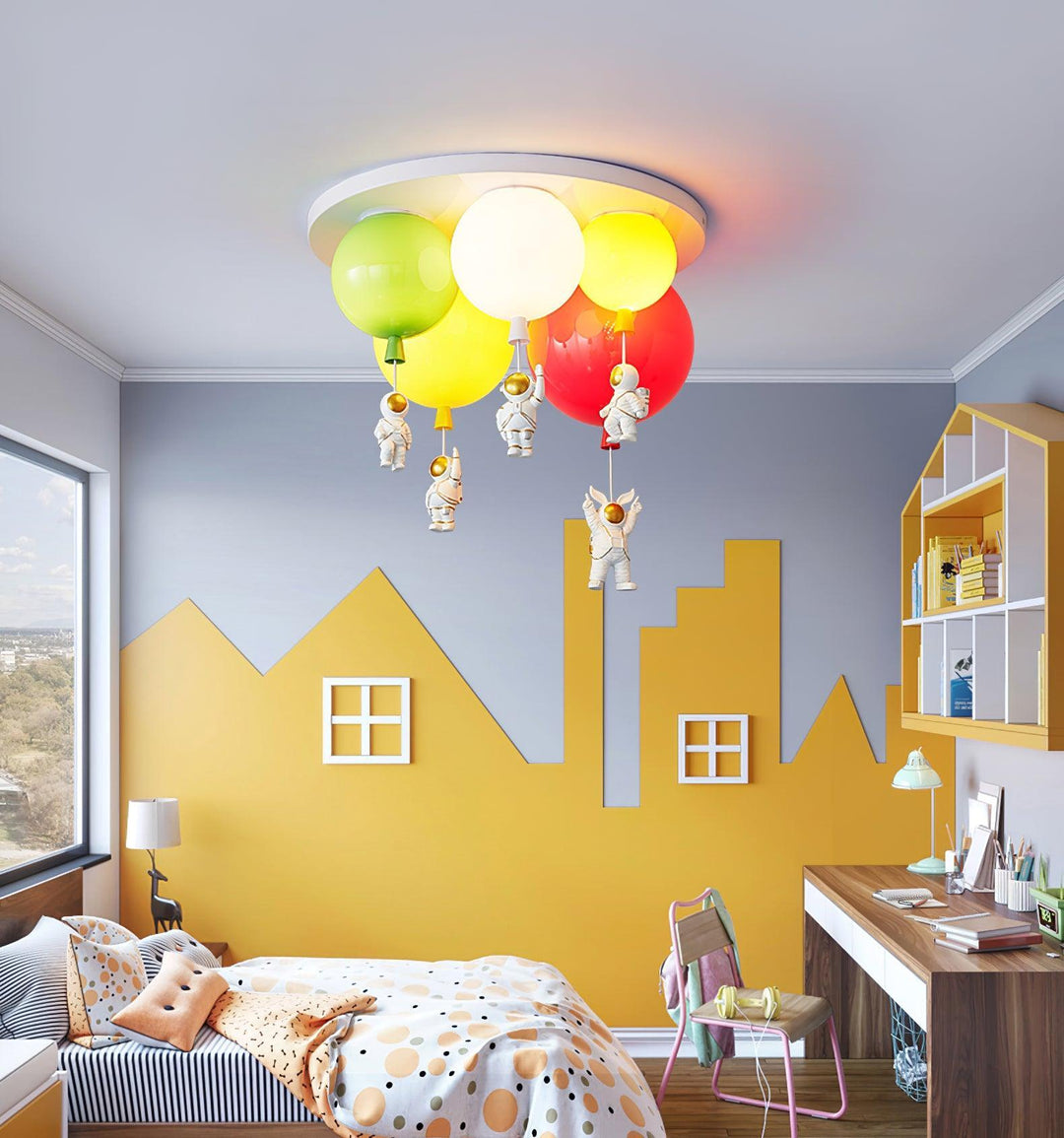 Astronaut Glossy Balloon Ceiling Lamp - Vakkerlight