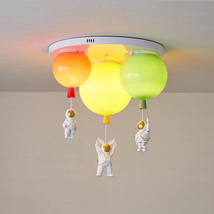 Astronaut Glossy Balloon Ceiling Lamp - Vakkerlight