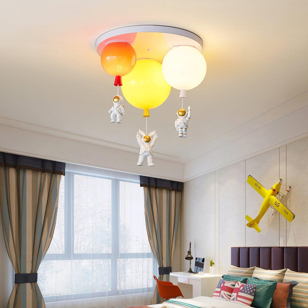 Astronaut Glossy Balloon Ceiling Lamp - Vakkerlight