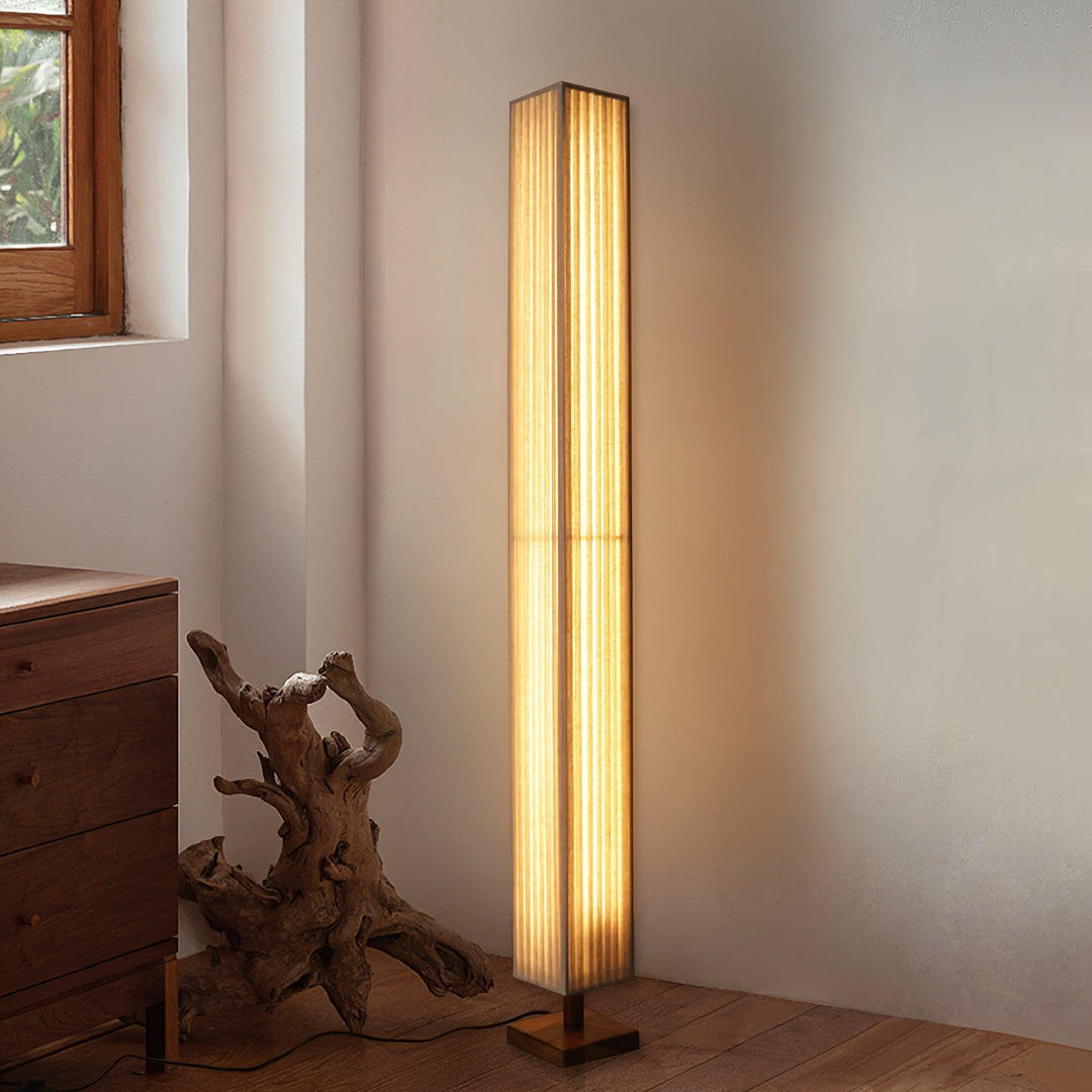 Bailey Floor Lamp - Vakkerlight