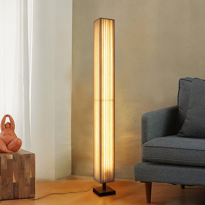 Bailey Floor Lamp - Vakkerlight