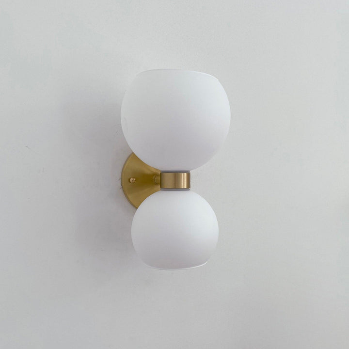 Round Pearl Sconce - Vakkerlight