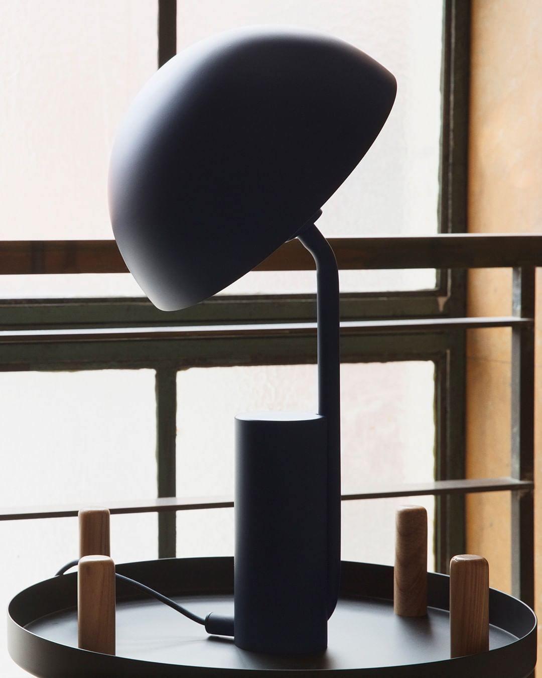 Cap Table Lamp - Vakkerlight