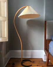 Caprani Floor Lamp - Vakkerlight
