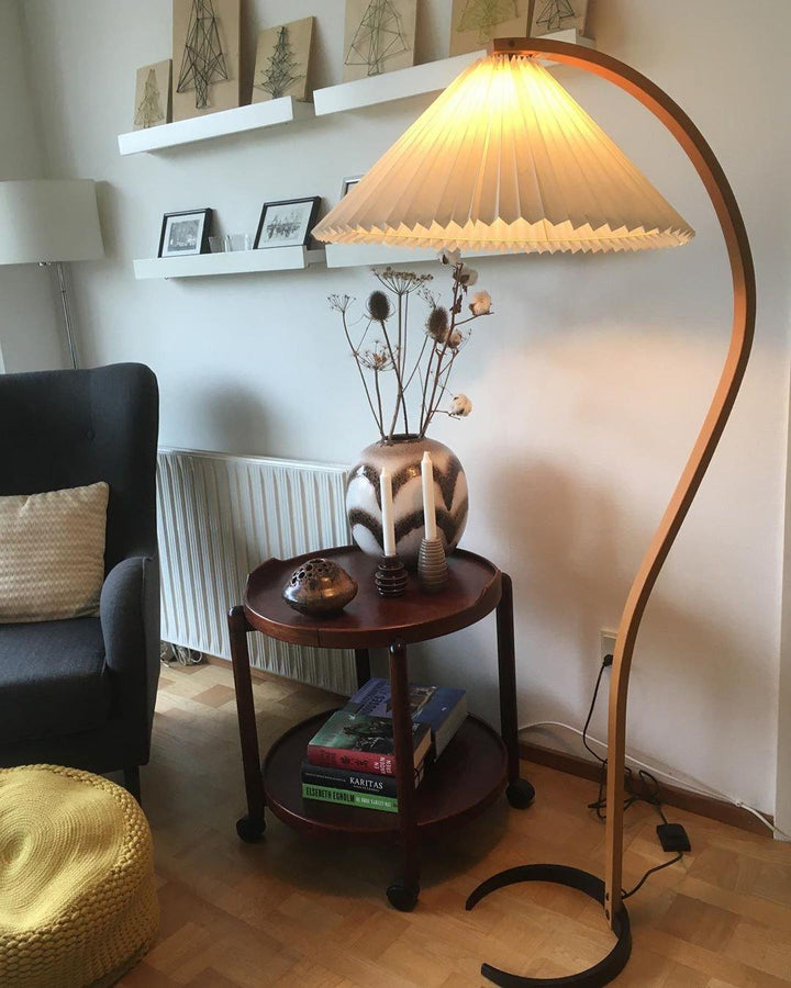 Caprani Floor Lamp - Vakkerlight