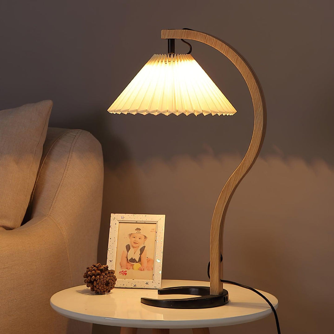 Caprani Table Lamp - Vakkerlight