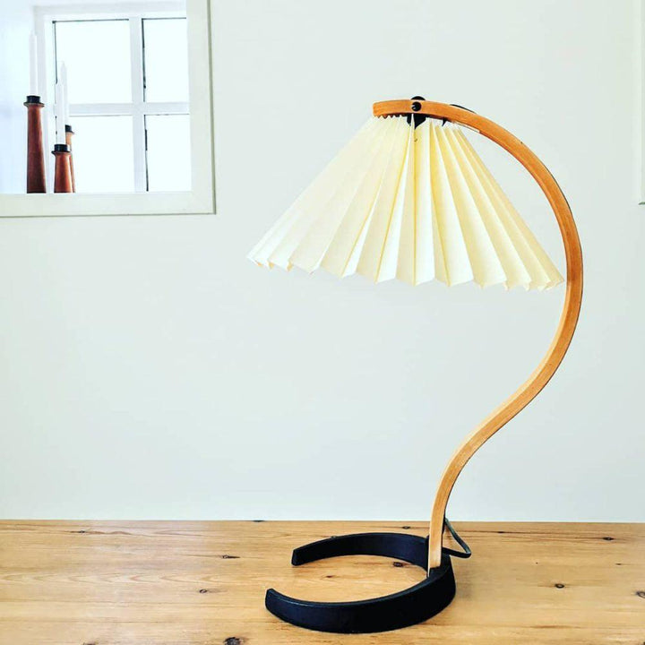 Caprani Table Lamp - Vakkerlight