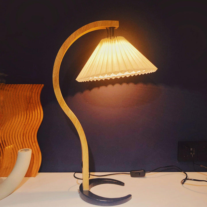 Caprani Table Lamp - Vakkerlight