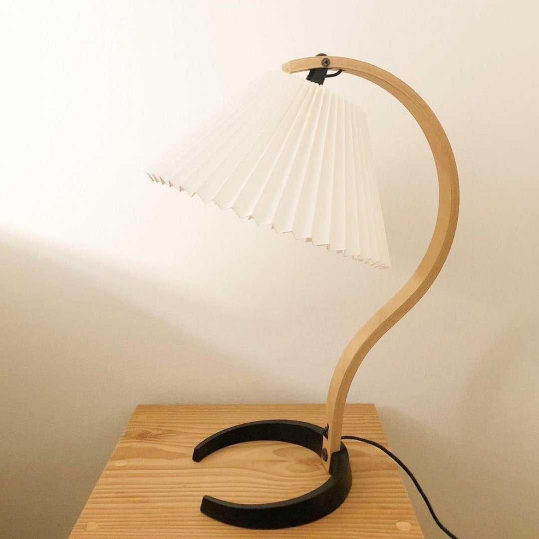 Caprani Table Lamp - Vakkerlight