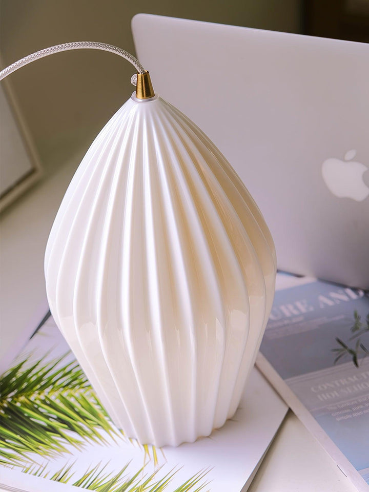 Ceramic Ribbed Pendant light - Vakkerlight