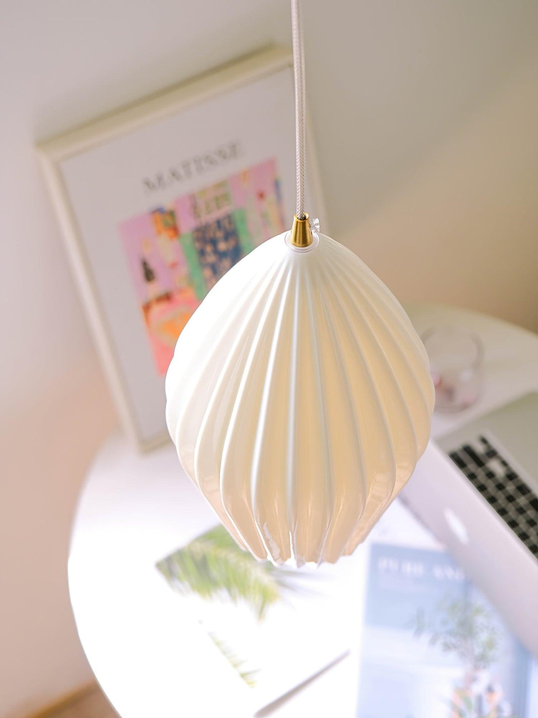 Ceramic Ribbed Pendant light - Vakkerlight