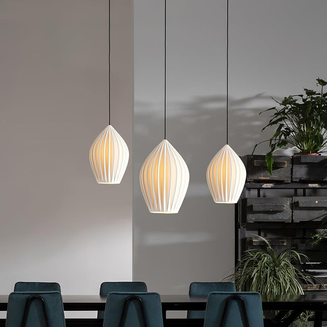 Ceramic Ribbed Pendant light - Vakkerlight