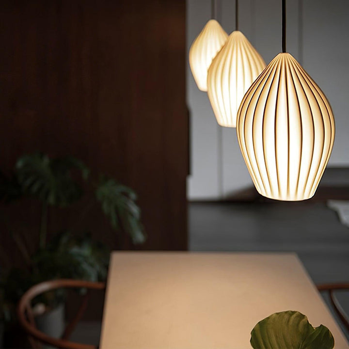 Ceramic Ribbed Pendant light - Vakkerlight