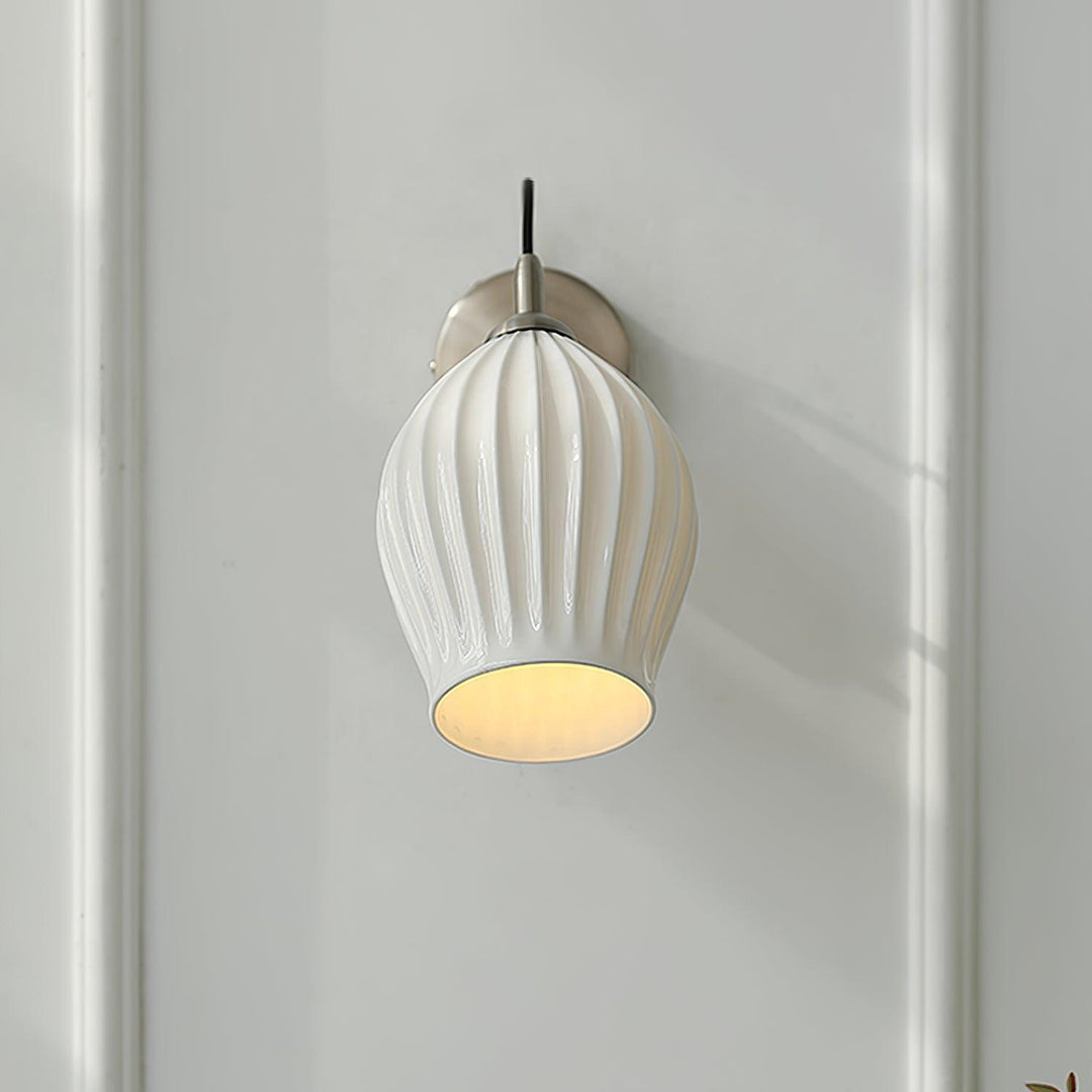 Ceramic Ribbed Wall light - Vakkerlight