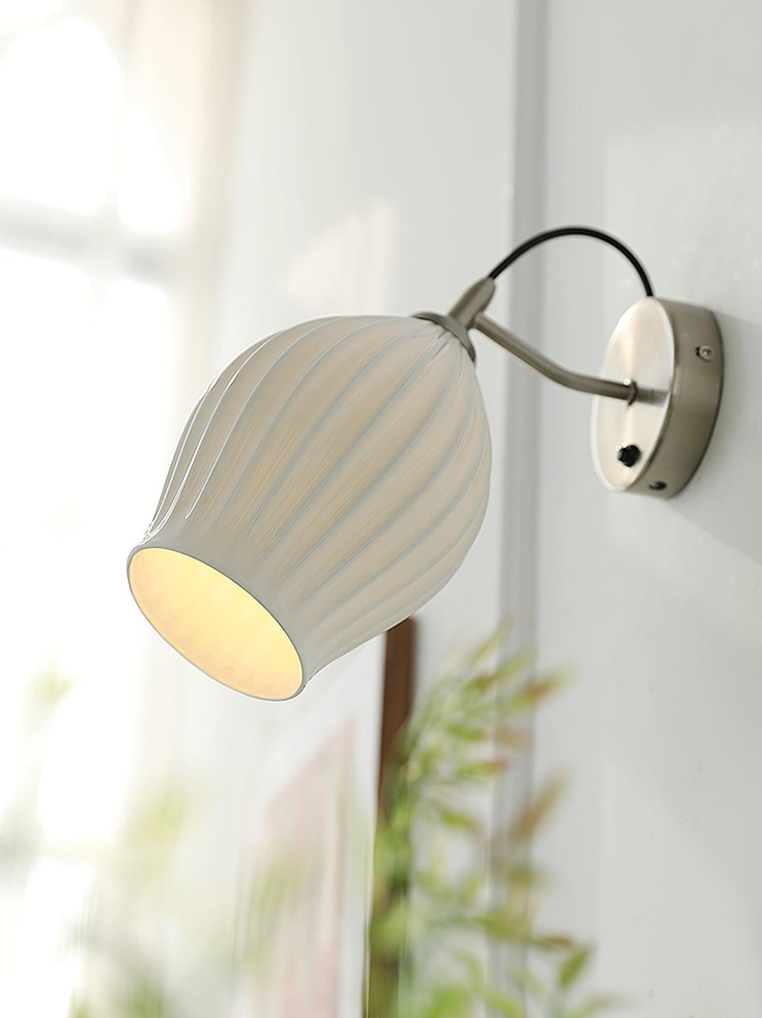 Ceramic Ribbed Wall light - Vakkerlight