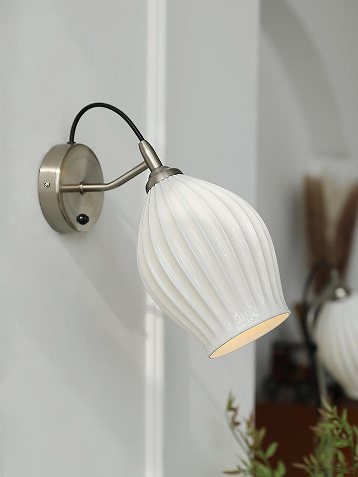 Ceramic Ribbed Wall light - Vakkerlight