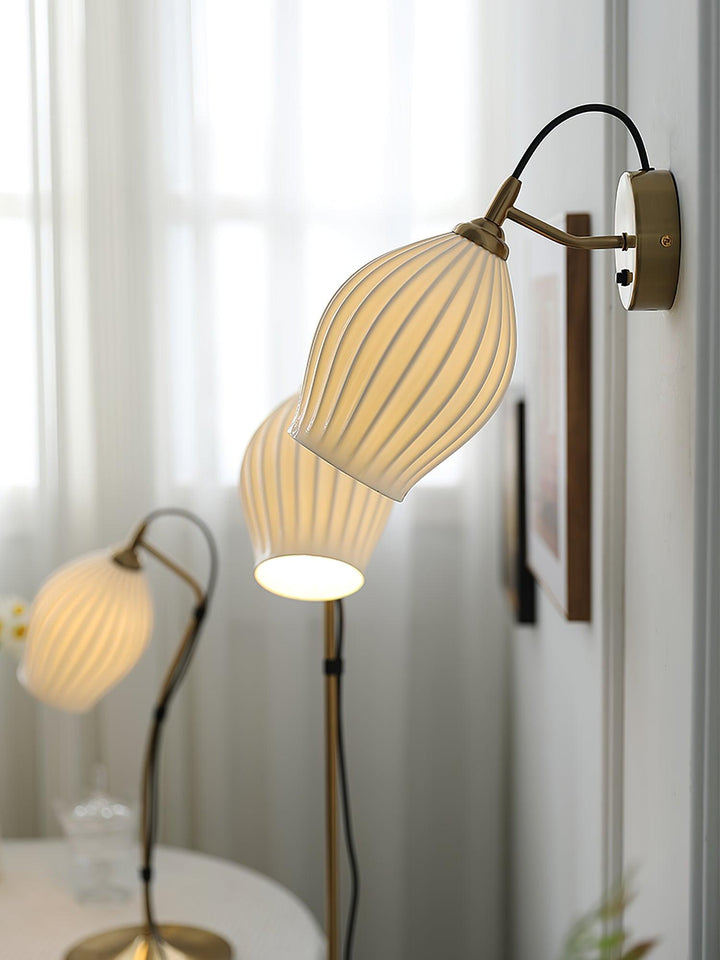 Ceramic Ribbed Wall light - Vakkerlight